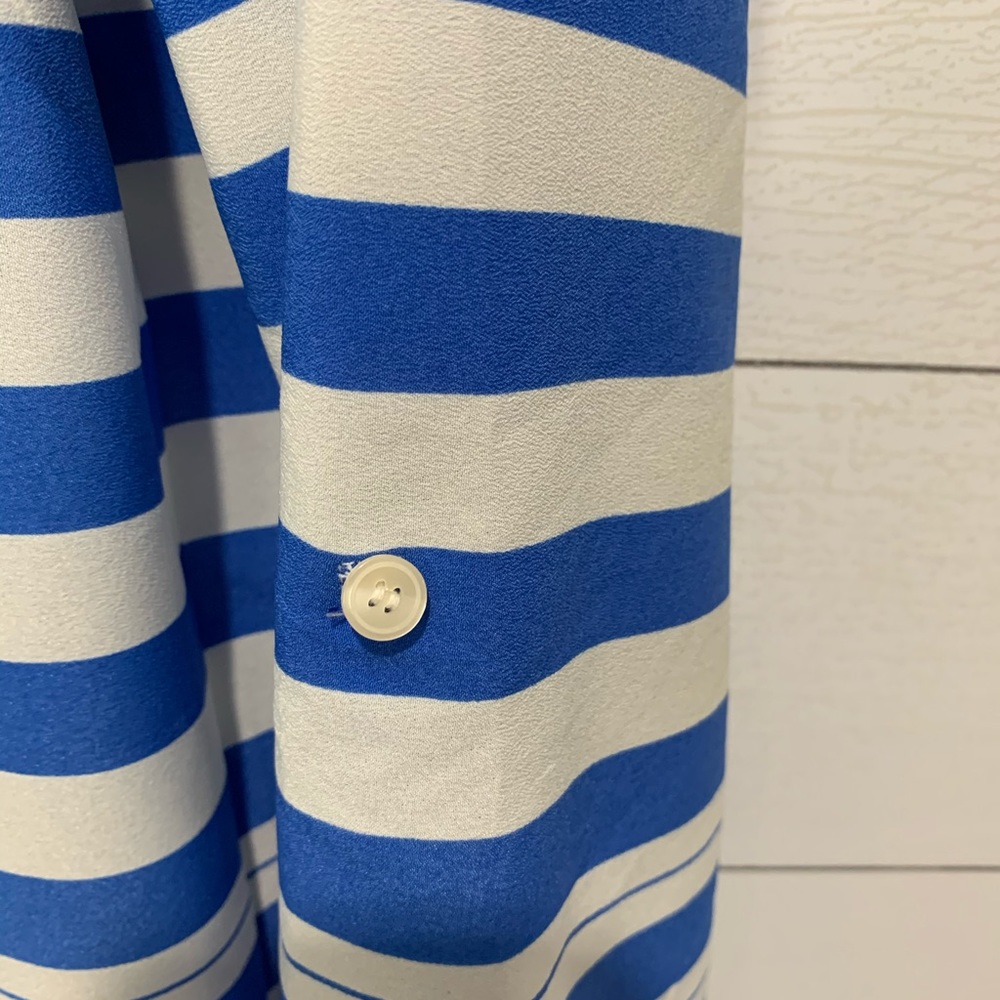 Talbots Medium Top - Picture 7 of 8